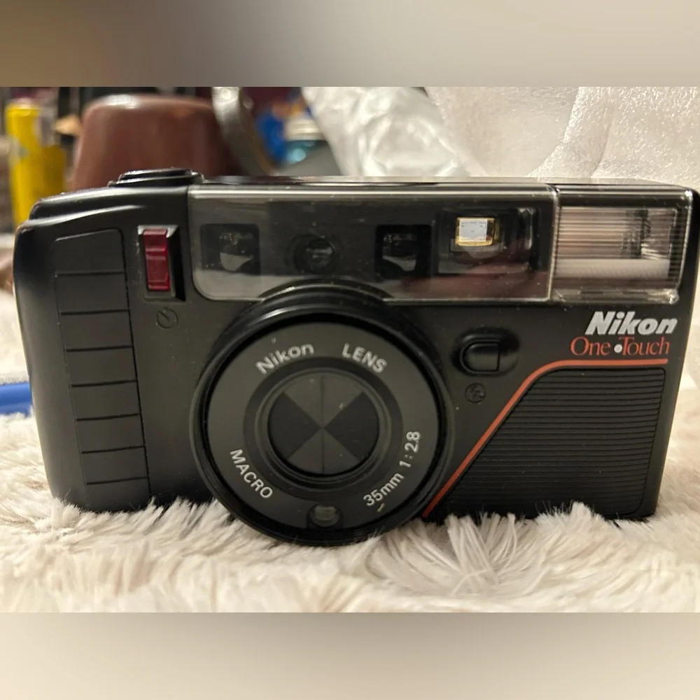 Antique vintage cameras from Germany, Japan, Russia, and USA